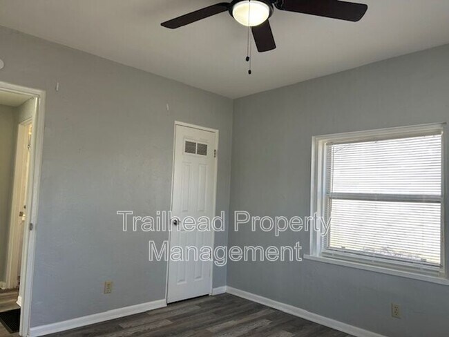 Foto del edificio - 2104 S Norwood Ave