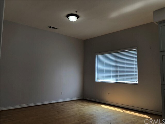 Building Photo - 1117 Fairview Ave