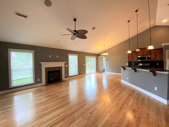 Building Photo - 3 bedroom, 2 bath with Bonus room - Hampstead Pines Community
