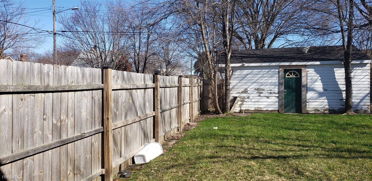 Primary Photo - 3 br, 1 bath House - 14001 Edmore Dr
