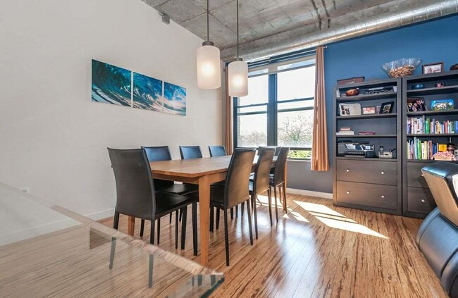 Foto del edificio - 232 Pavonia Ave