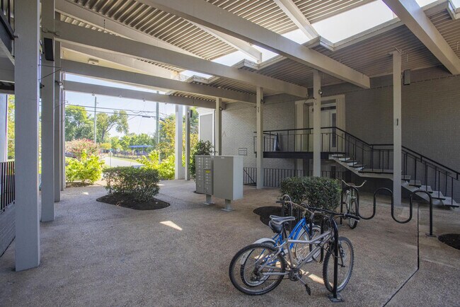 Foto del edificio - Belmont Place Apartments