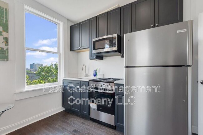 Building Photo - 1646 E Baltimore St