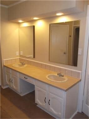 Building Photo - 22603 Millgate Dr