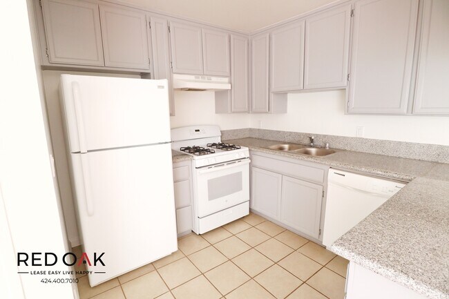 Foto del edificio - 3751 Jasmine Ave