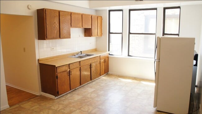 Building Photo - 2321 N Kedzie Blvd