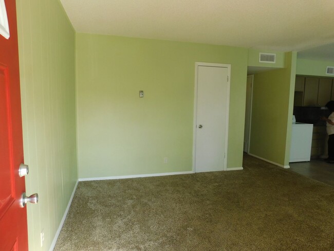 Building Photo - 1803 Mason Dr