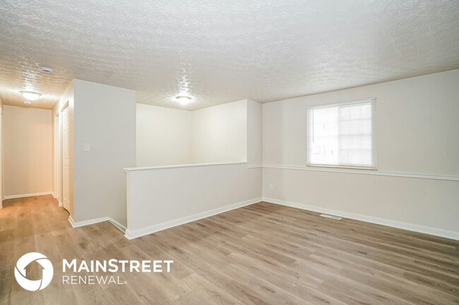 Building Photo - 511 Hilltop Dr