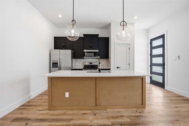 Building Photo - 4027 Cork Dr