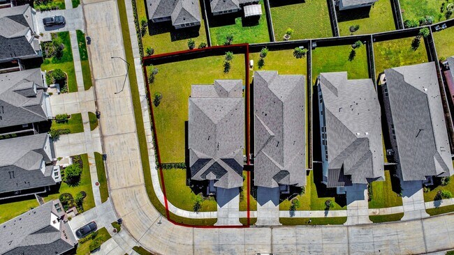Building Photo - 11430 Bush Clover Dr