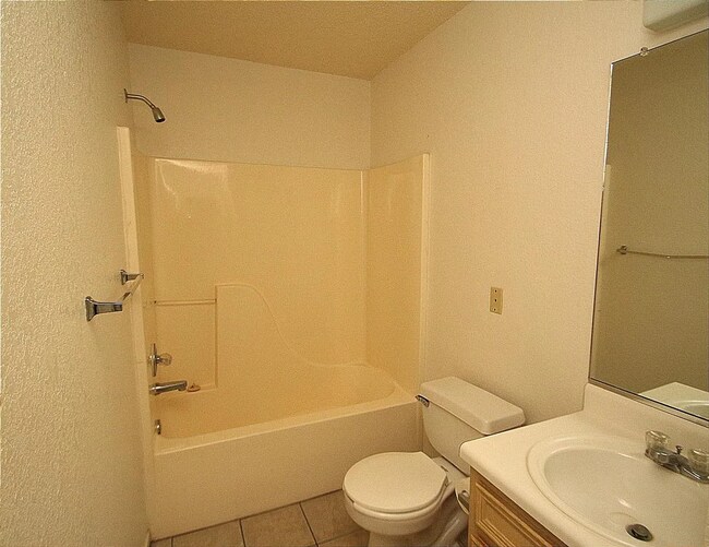 Foto del edificio - 3708 Hereford Ln