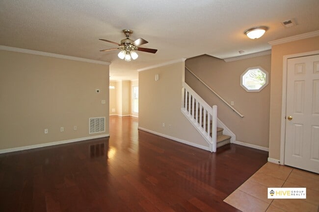 Foto del edificio - 760 Camelot Ln