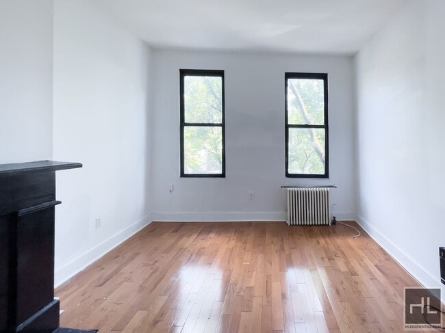 Building Photo - MENAHAN STREET / Spacious Bushwick 2-Bed 1...