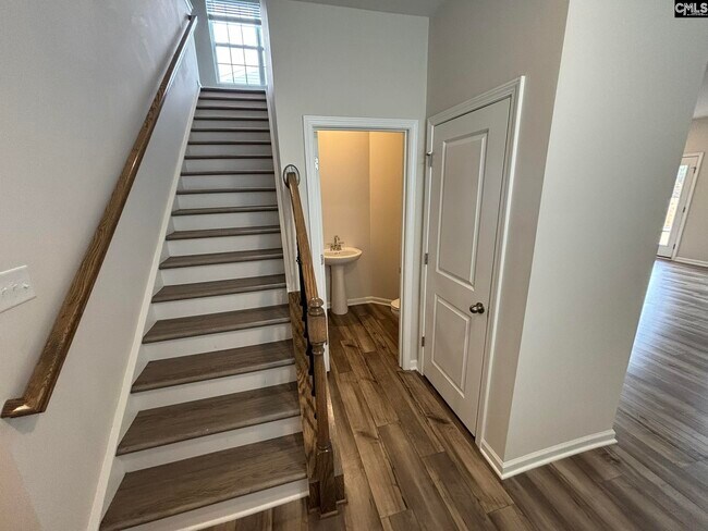 Foto del edificio - 520 Richmond Rd