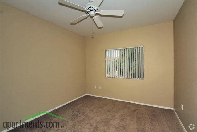 Dormitorio - Frank's on Shea