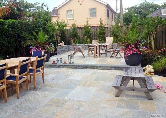 Building Photo - 89 Blackheath Rd