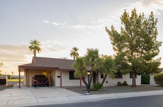 Building Photo - 10772 W Crosby Dr