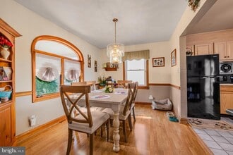 Building Photo - 211 Marlyn Ave