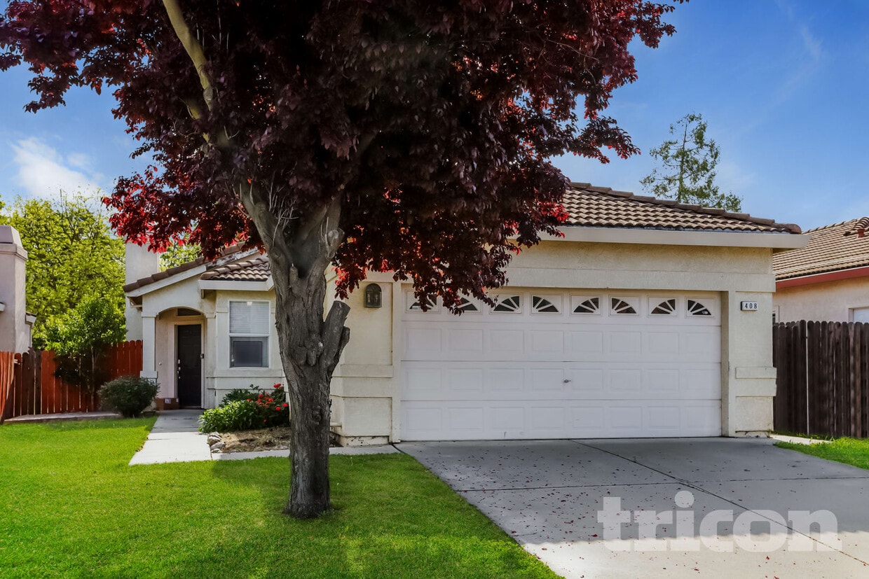 Foto principal - 408 Falcon Dr