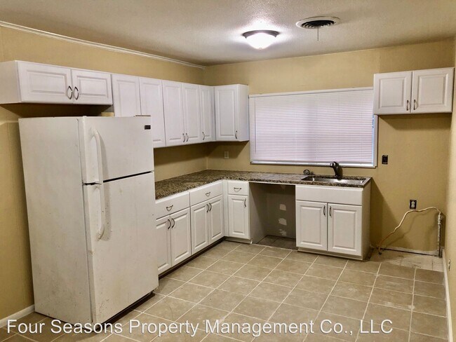 Building Photo - 3 br, 2 bath House - 1707 Stanley Dr