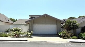 Building Photo - 4592 Green Tree Ln