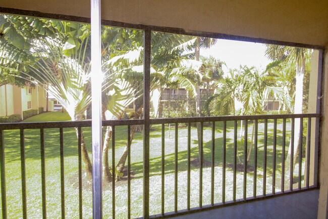 Foto del edificio - 2955 SW 22nd Ave
