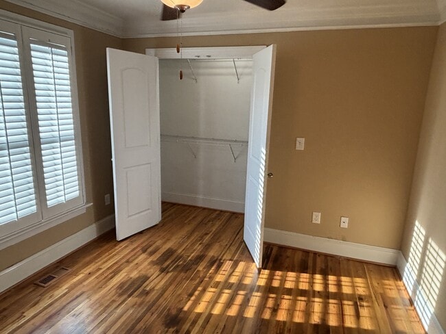 Foto del edificio - 1240 Ebinport Rd