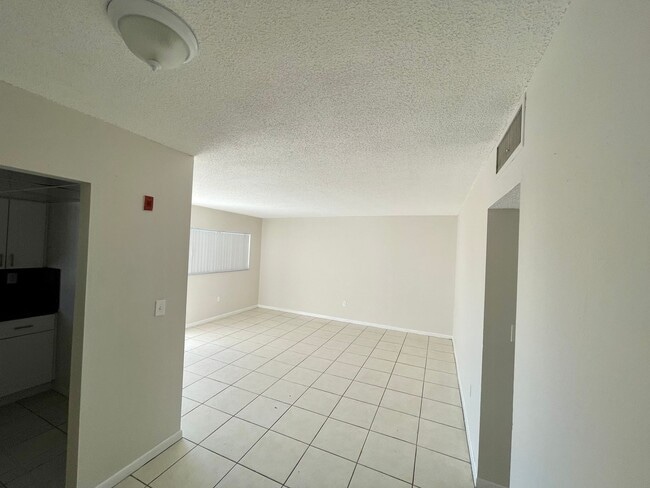 Building Photo - 651 NW 177th St