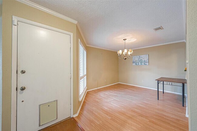 Foto del edificio - 14947 Heritage Wood Dr