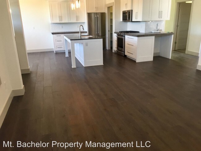 Foto del edificio - 3 br, 2 bath House - 1702 NW Fields