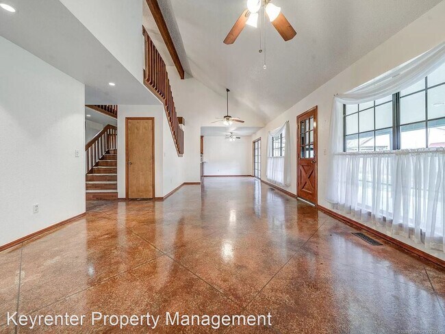 Foto del edificio - 4 br, 2 bath House - 9143 S Maplewood Ave