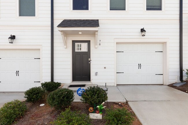 Foto del edificio - Newly Constructed 3bd/3.5ba w/ Gym, Min From Airport and Downtown Hapeville!