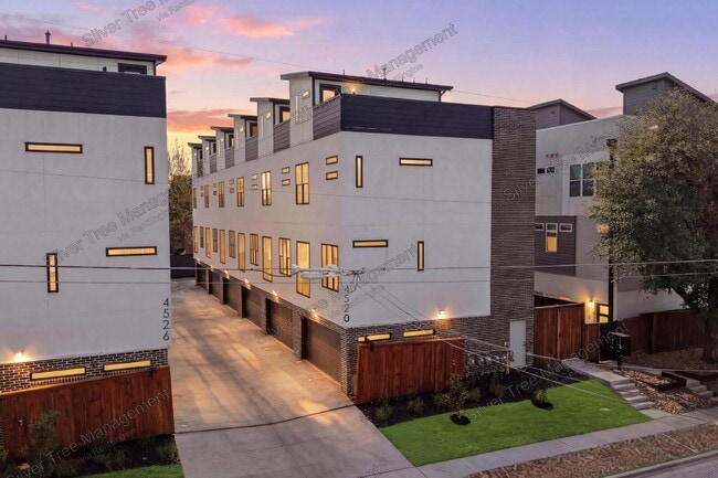 Photo - 4520 Cabell Drive Townhome