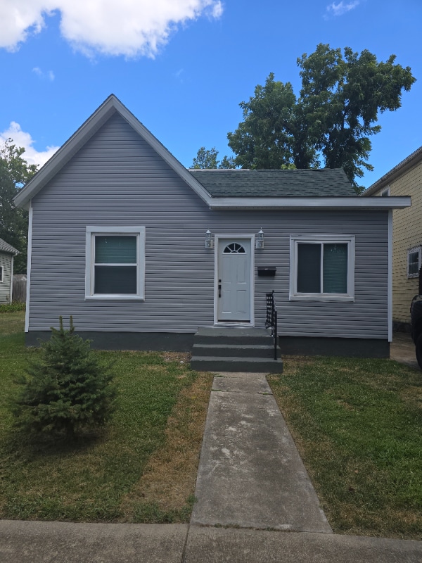 Primary Photo - 214 S State St