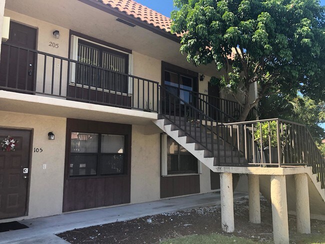 Foto del edificio - 5987 Forest Hill Blvd