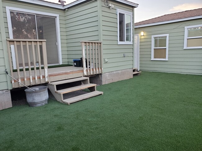 Building Photo - 1751 Republic St