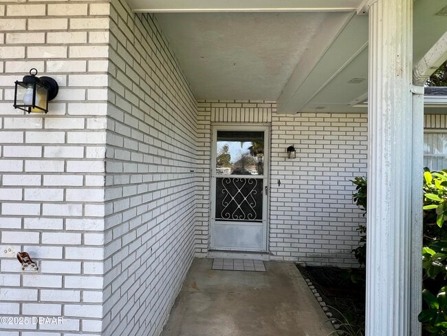 Building Photo - 1239 Edna Dr