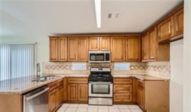 Foto del edificio - 7516 Sea Spray Ave