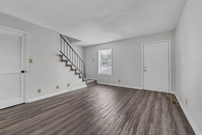 Building Photo - 1620 Baltimore Dr