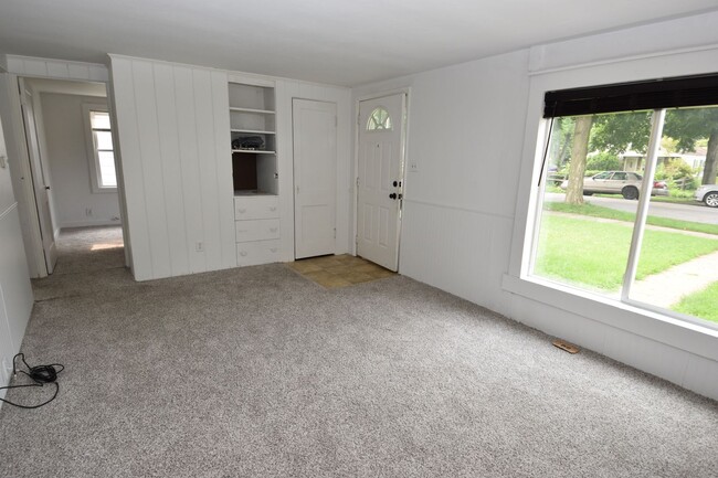 Building Photo - South Bend 2 Bedroom Home for Rent in Kell...