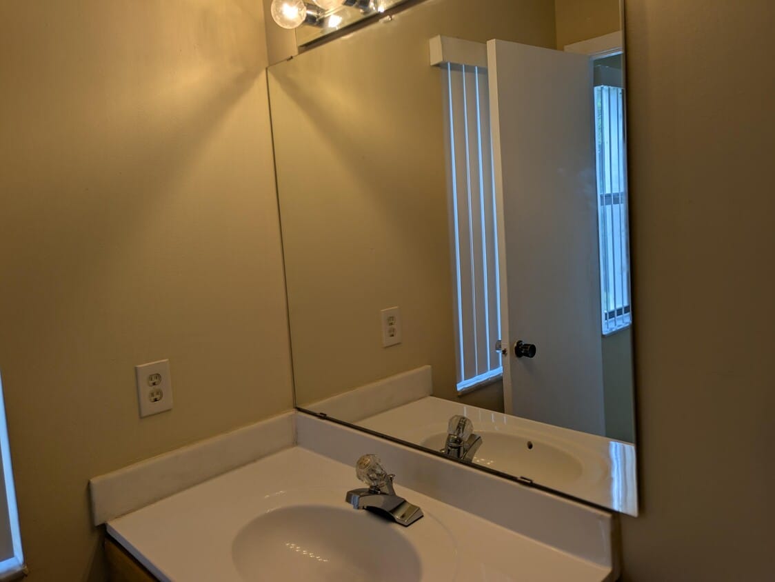 Foto del edificio - 7943 NW 41 Ct