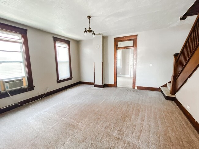 Building Photo - 145 S 3rd St