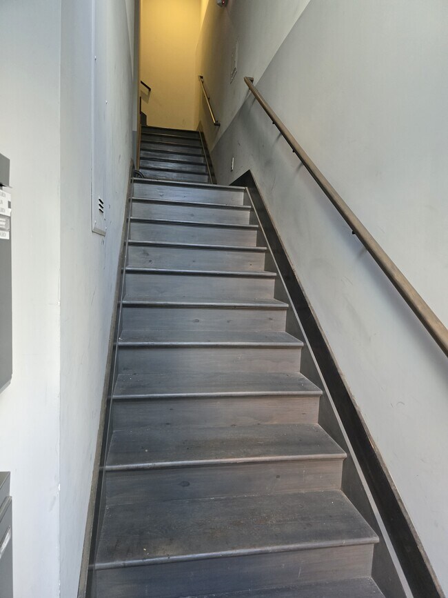 Foto del edificio - 1541 Ridge Ave