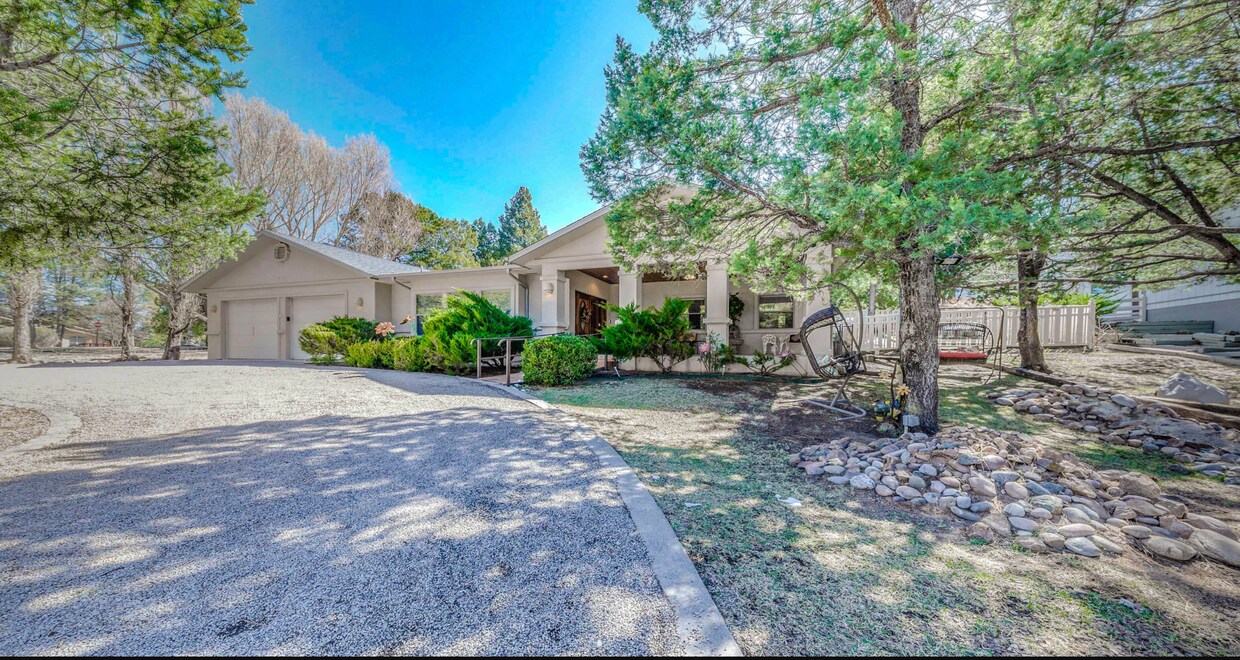 Primary Photo - 338 Ll Davis Dr