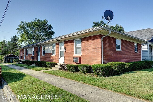 Foto del edificio - 703-707 Mertland Ave
