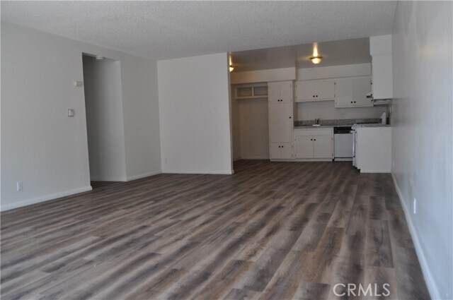 Foto del edificio - 1017 Lombard Dr