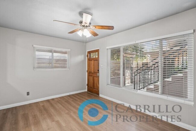 Foto del edificio - 2110 Bacon St