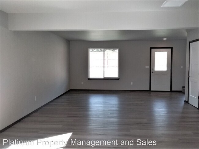 Foto del edificio - 3 br, 2.5 bath House - 422 S Kansas Loop