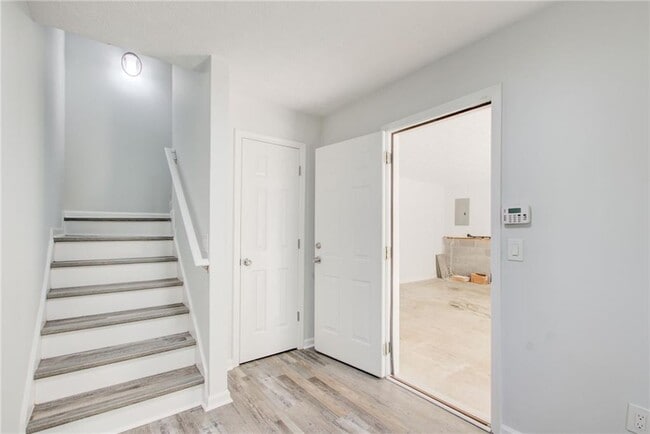 Foto del edificio - 2470 Stonegate Dr
