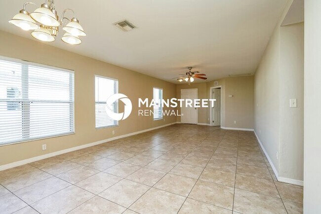 Foto del edificio - 4 Bedroom Pet-Friendly Home in Cape Coral, FL with Main Street Renewal